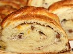 Дрожжевой пирог с творогом и изюмом
