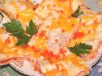 Запеченный в духовке лаваш с колбасой, сыром и помидорами